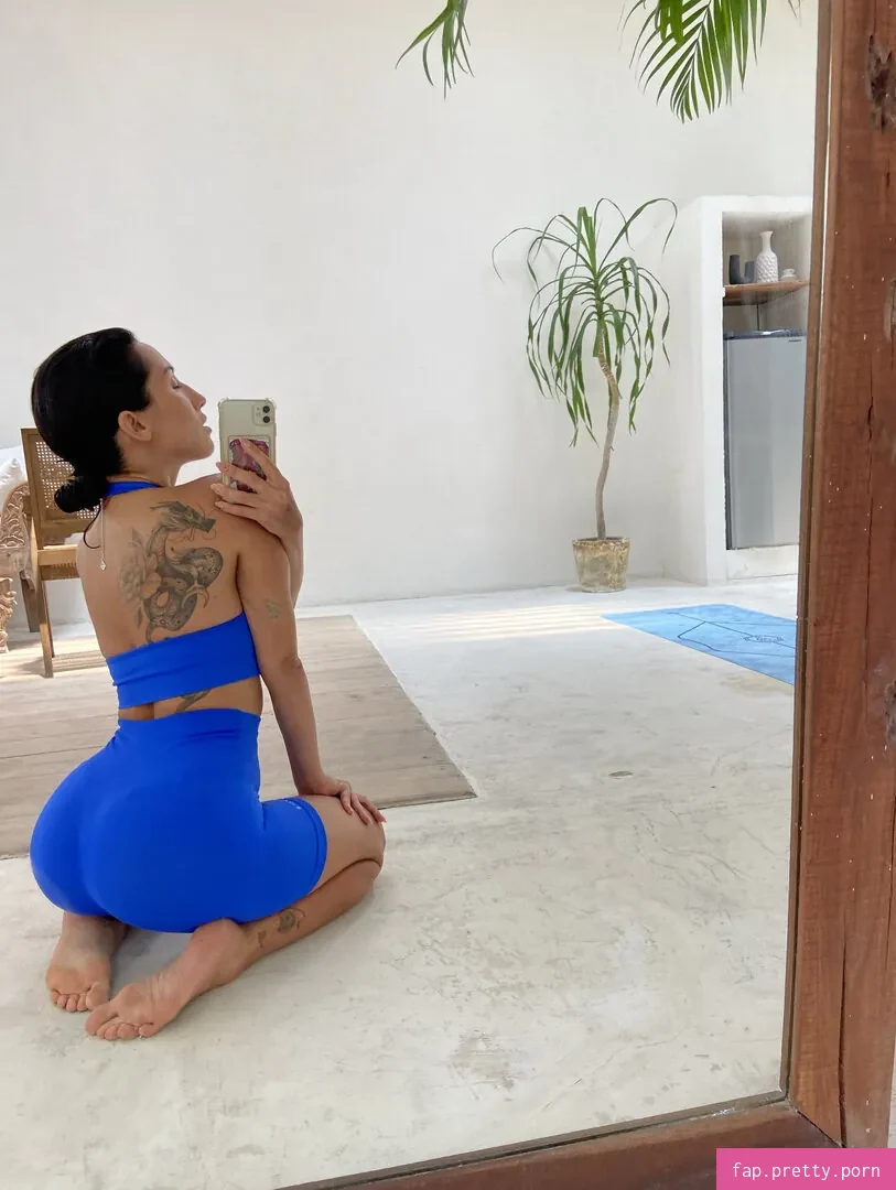 Thais-Yoga - Photo #58