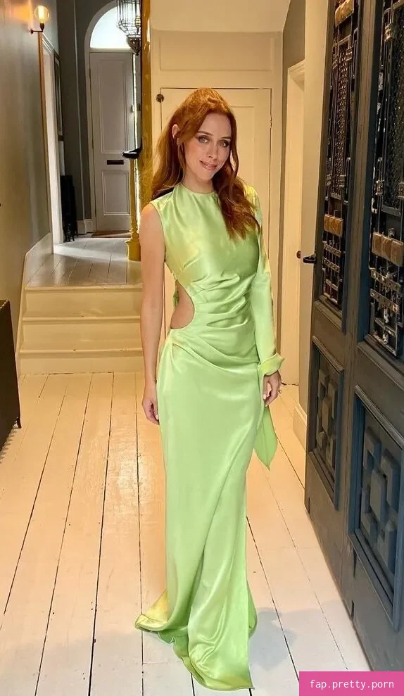 Una Healy - Photo #54