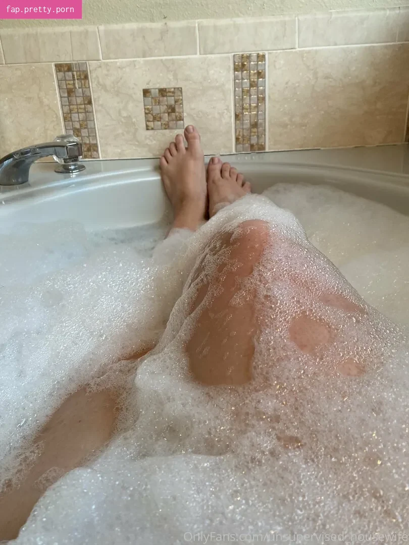 unsupervised_housewife - Photo #53