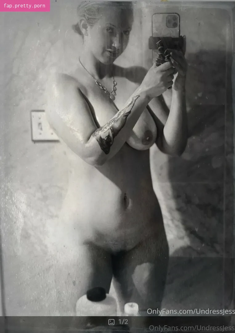 Undressjess - Photo #45