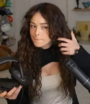Valkyrae
