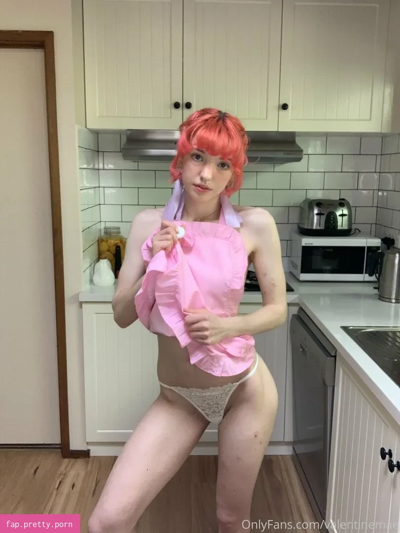 valentinemae - Photo #26