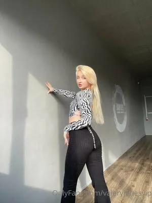 valeryjonesvip