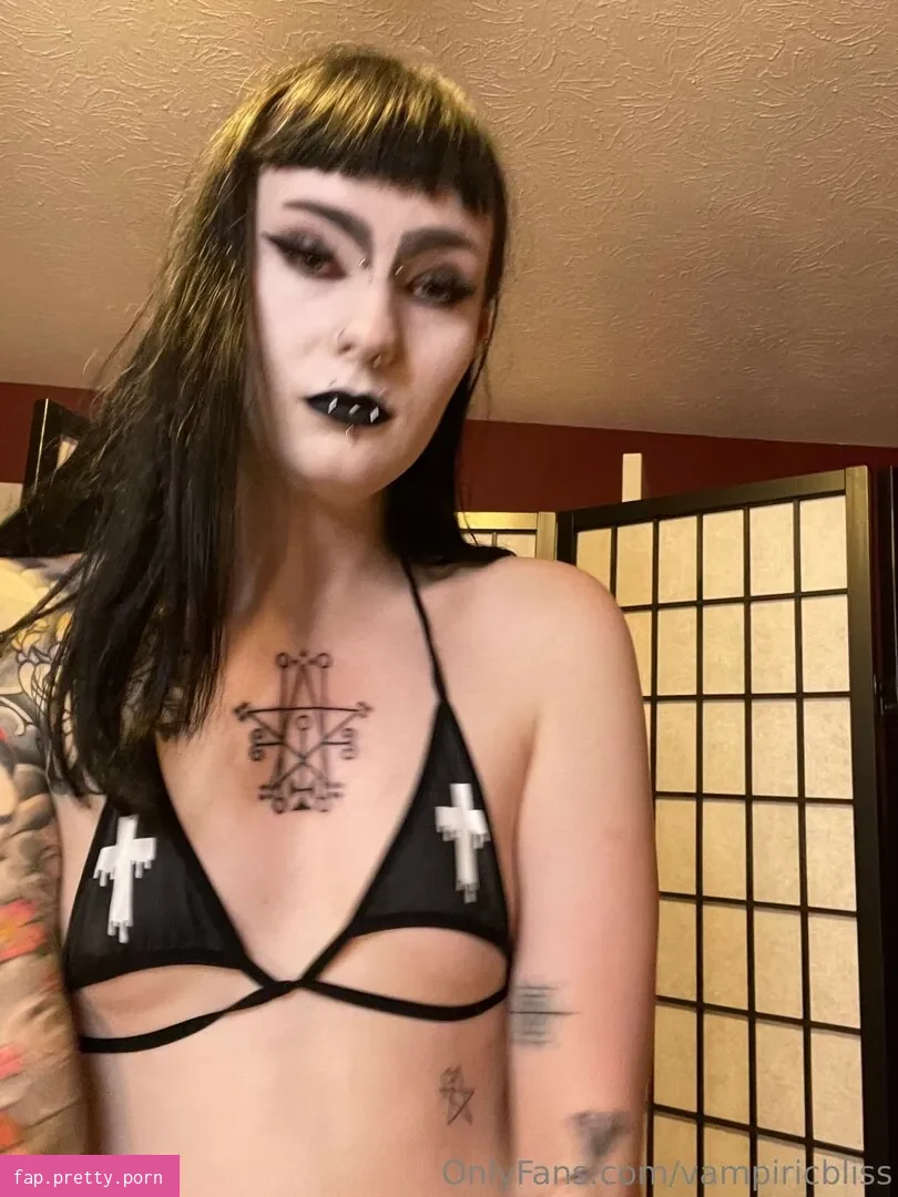 Vampiricbliss - Photo #06