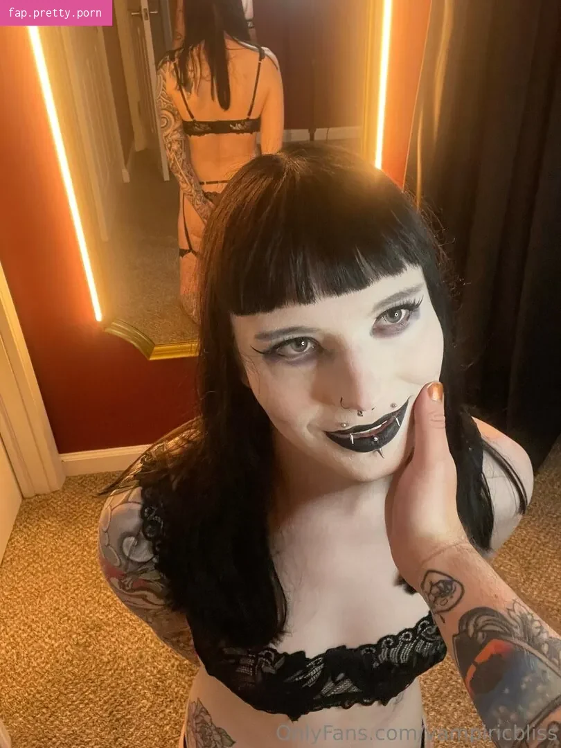 Vampiricbliss - Photo #17