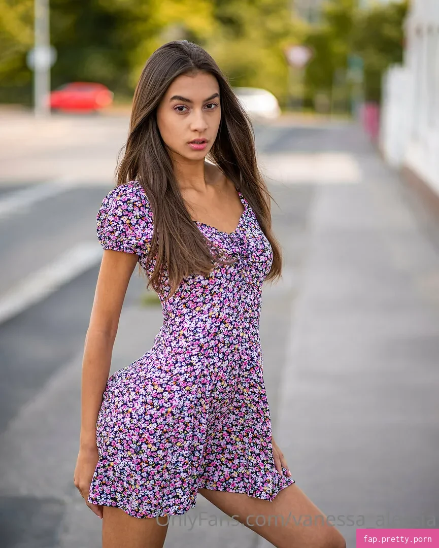 Vanessa Alessia - Photo #27