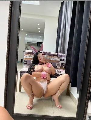 vanessabazanonly