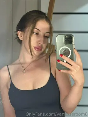 vanessaroom8