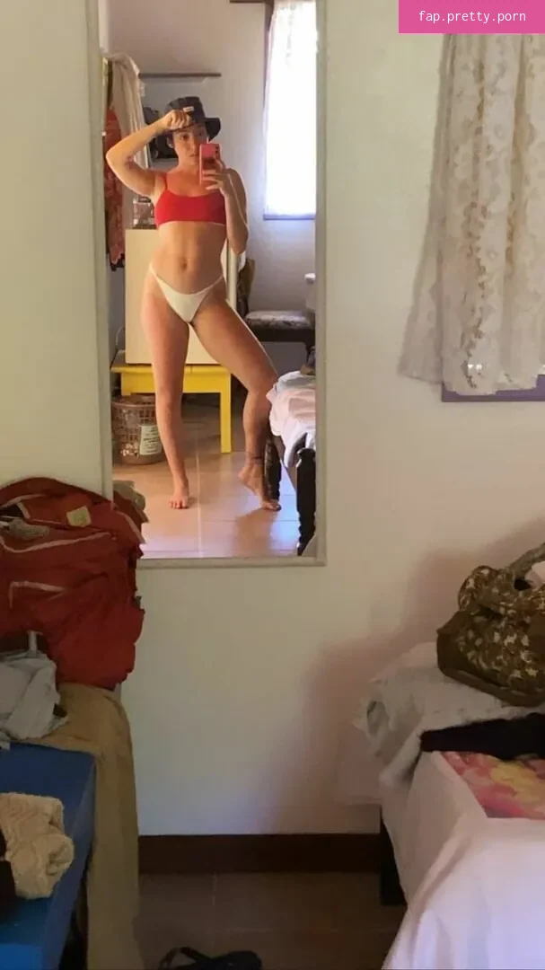 Valentina Bandeira - Photo #05