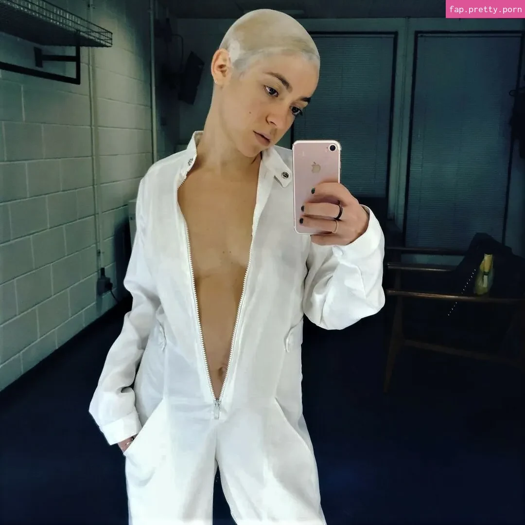 Valentina Bandeira - Photo #06