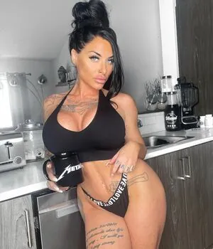 Vanessa.bootybuilder