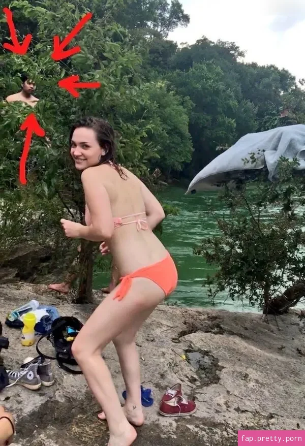 Violett Beane - Photo #67