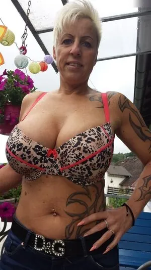 Vanessa Cool