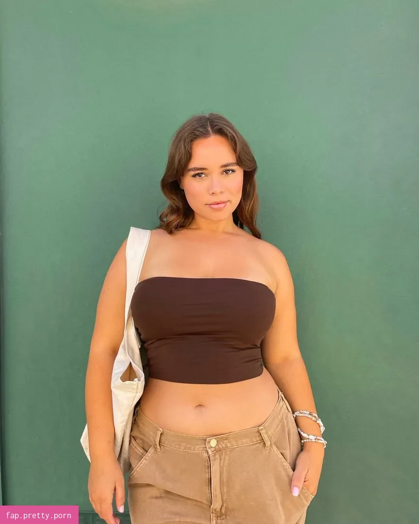 Venezia Cruz - Photo #33
