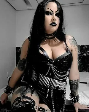 Vicky Draconya