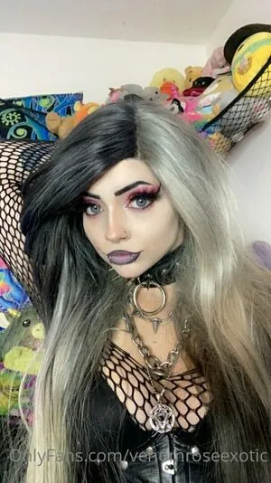venomroseexotic