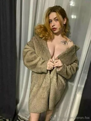 Veronica Fox