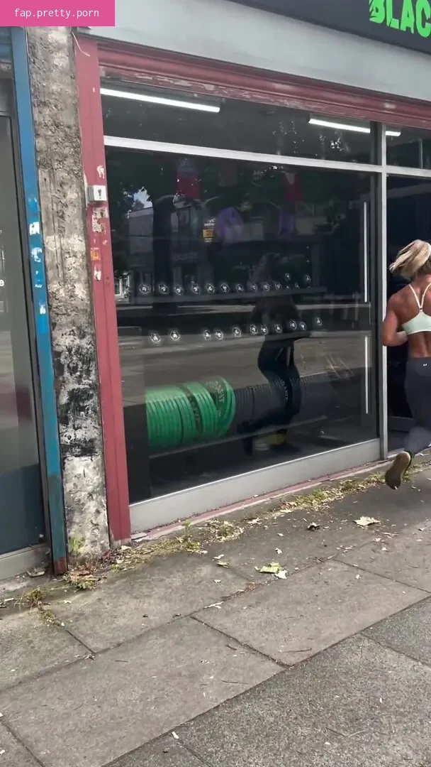 Vicky Fleetwood - Photo #05