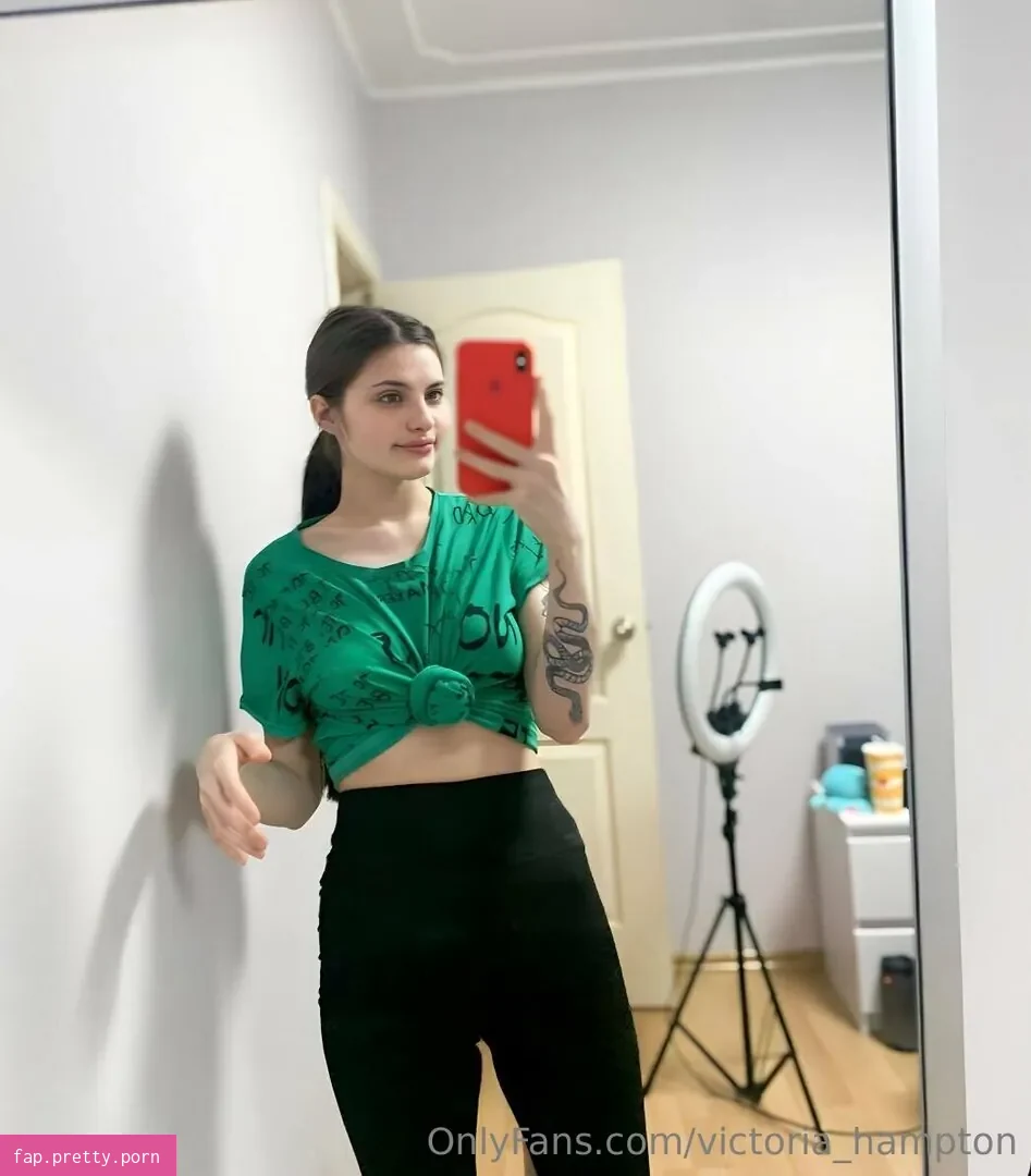 victoria_hampton - Photo #16