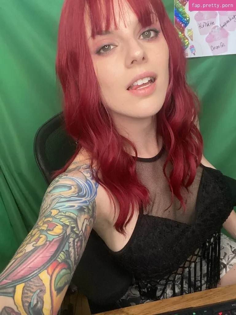 vickipsythemoore - Photo #40