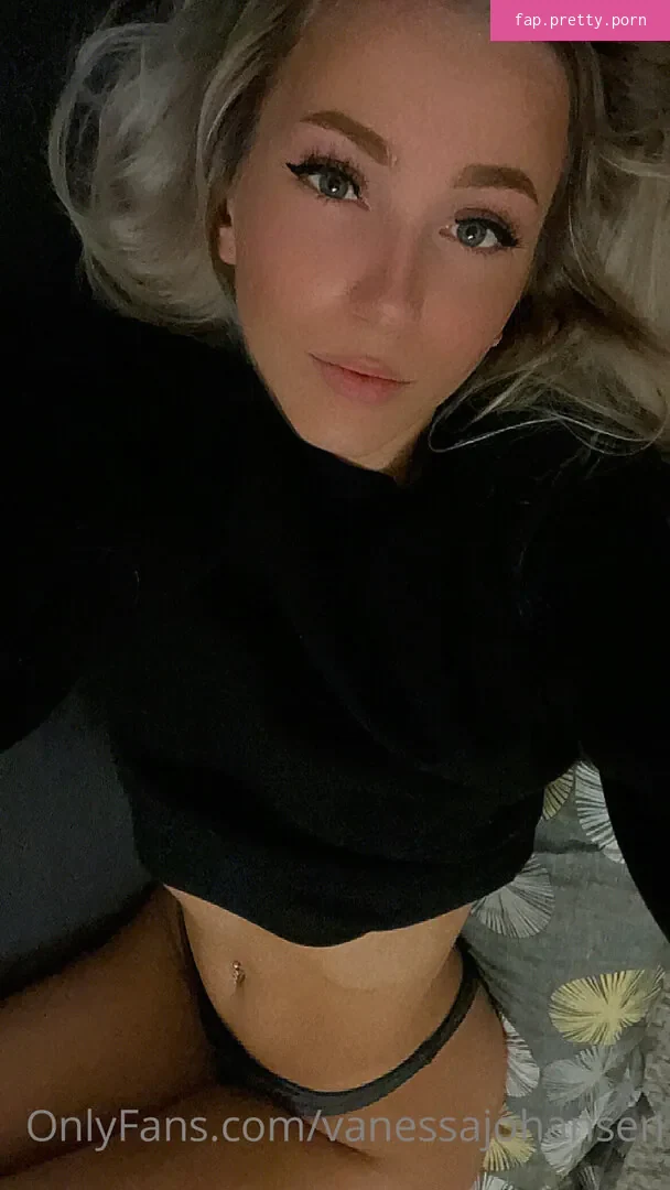 Vanessa Johansen - Photo #54
