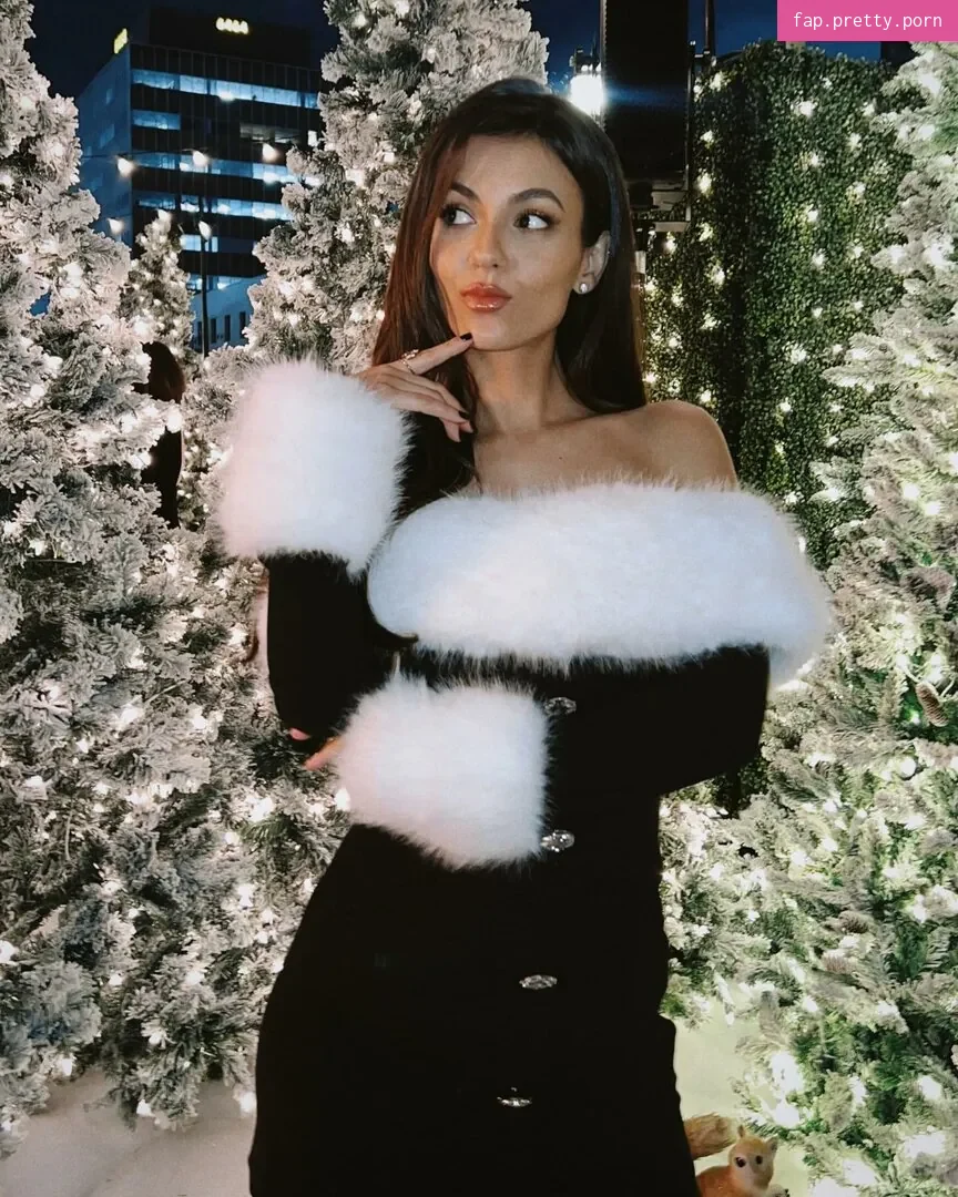Victoria Justice - Photo #38