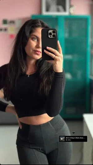 Valea Katharina Scalabrino