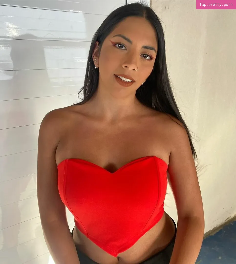 Valentina Kavata - Photo #01
