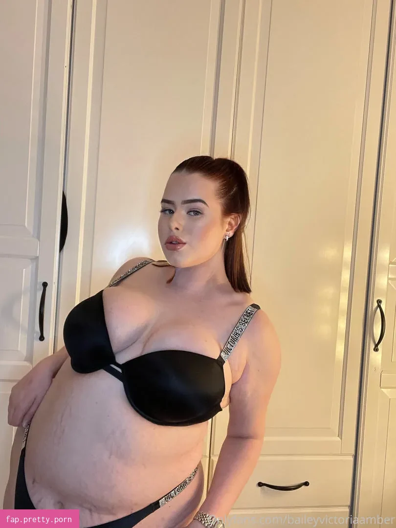 victoria_kellyy - Photo #19