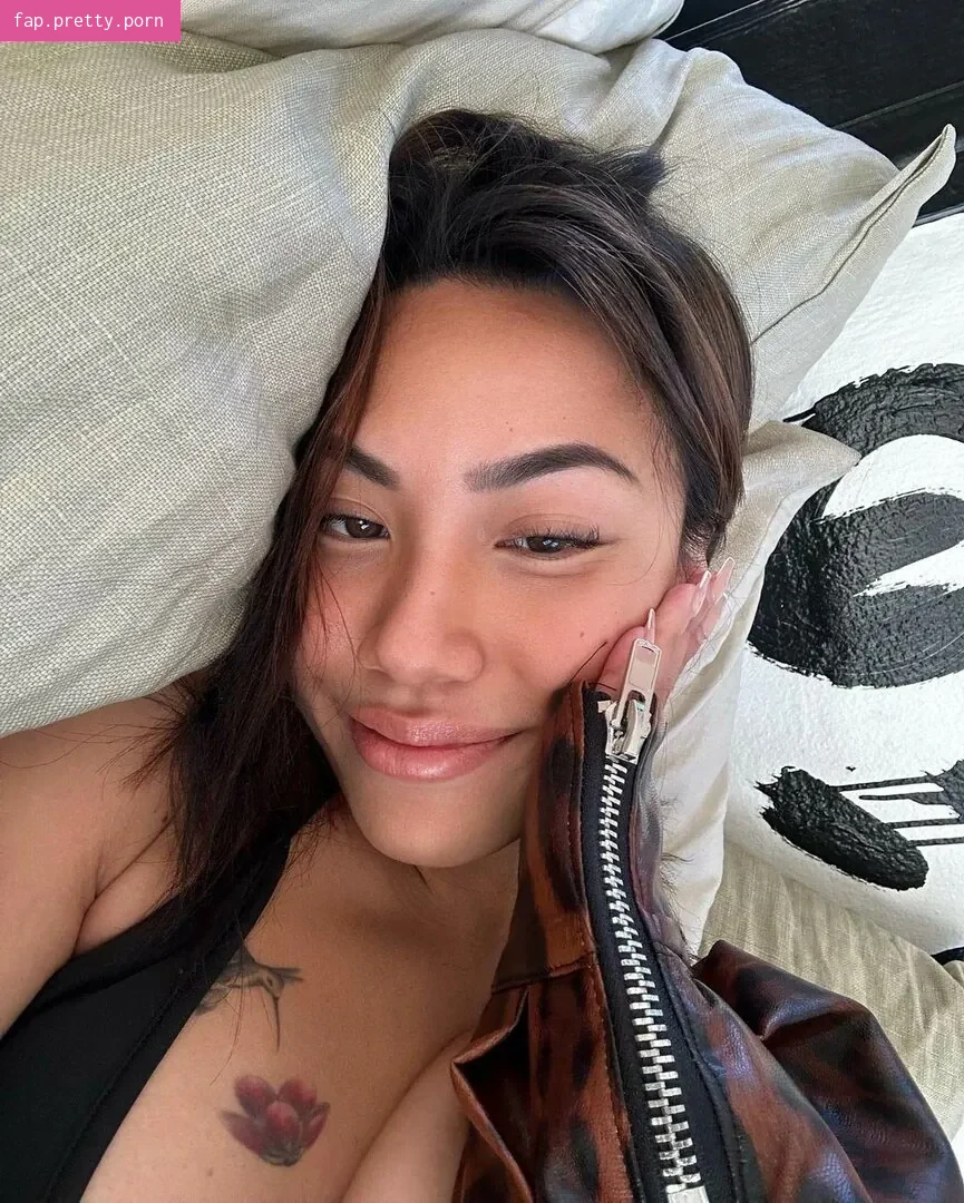 Victoria Kuang - Photo #17