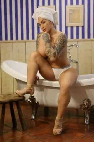 Victoria Lomba