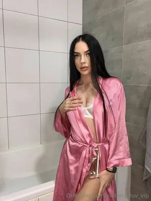 Victoria Luv