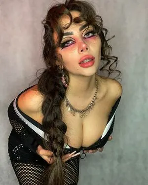 Vai Monroe