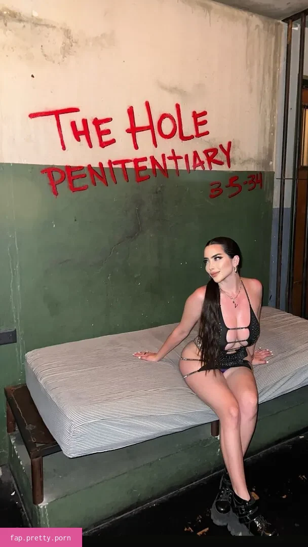 Vai Monroe - Photo #28