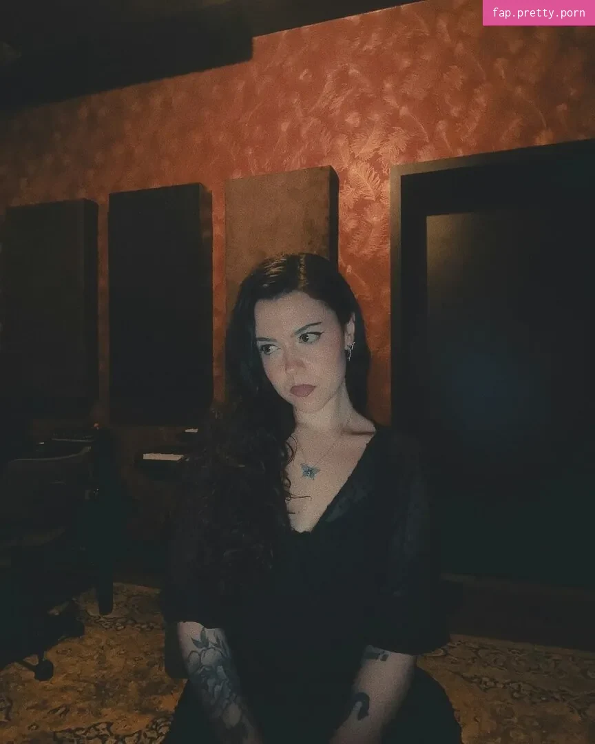 Violet Orlandi - Photo #44