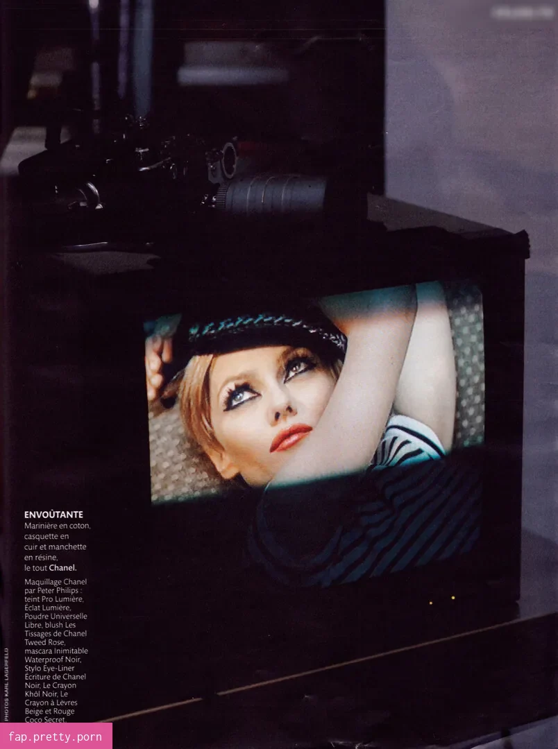 Vanessa Paradis - Photo #72