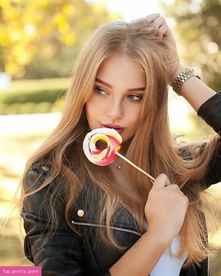 Varvara Parukova - Photo #04
