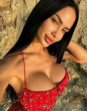 valentina_reina