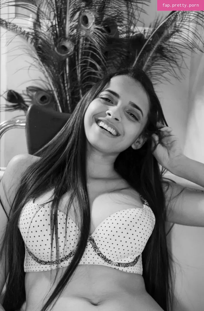 Valeria Rey - Photo #04