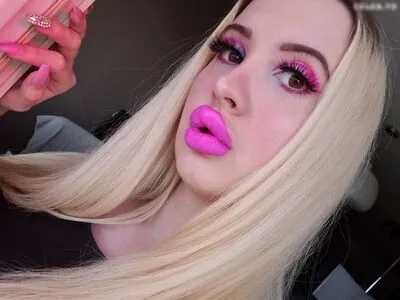 Vivian_Rose