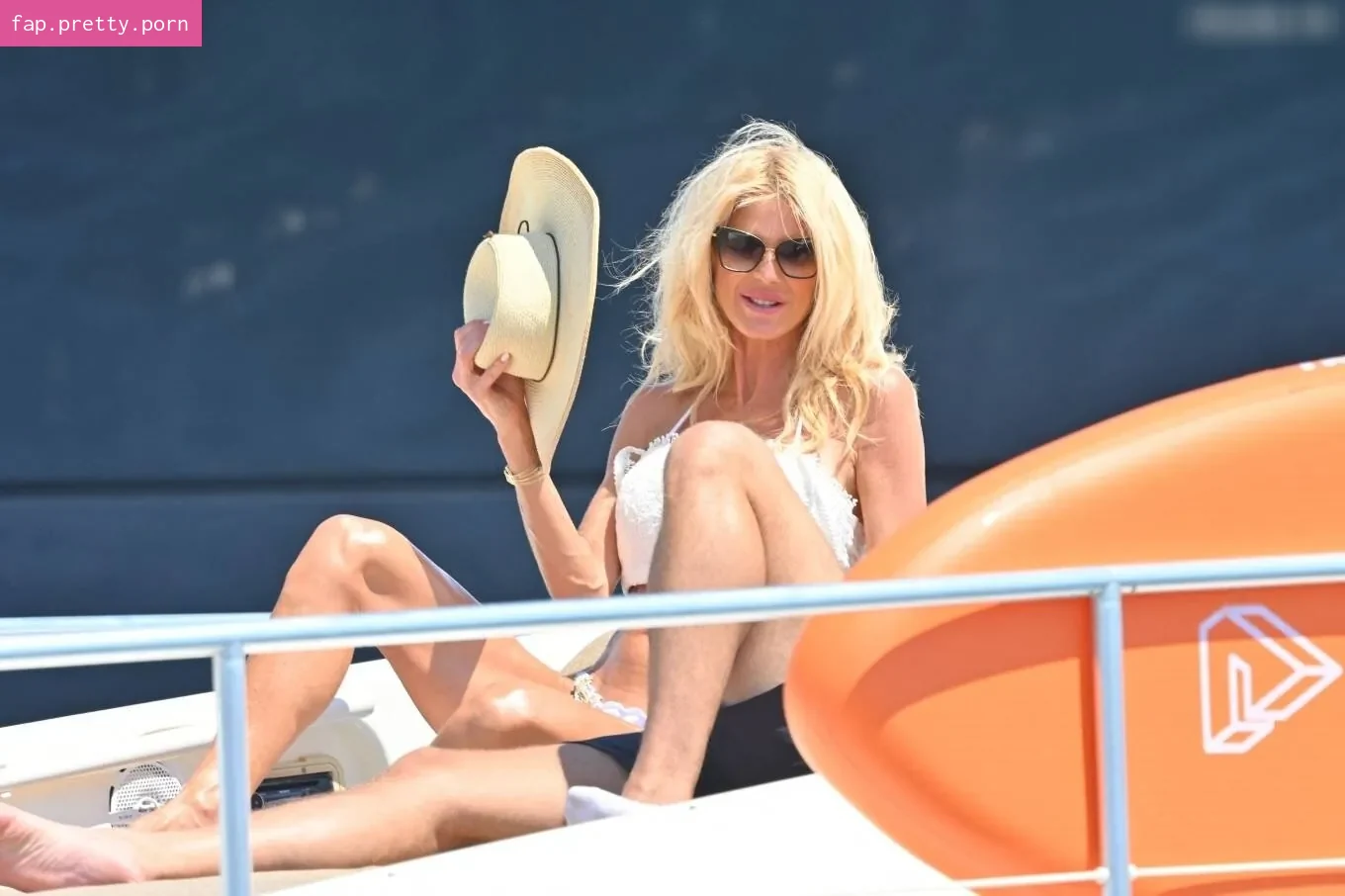 Victoria Silvstedt - Photo #67