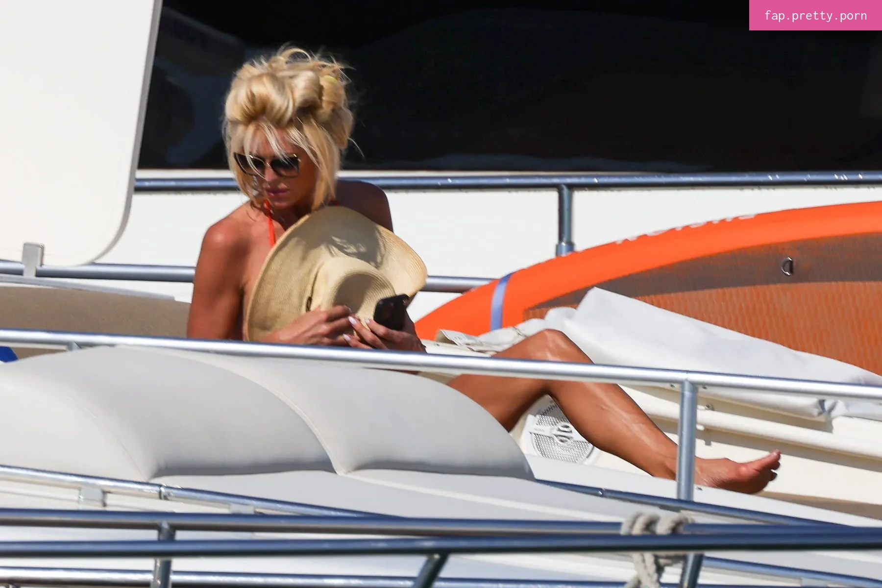 Victoria Silvstedt - Photo #24
