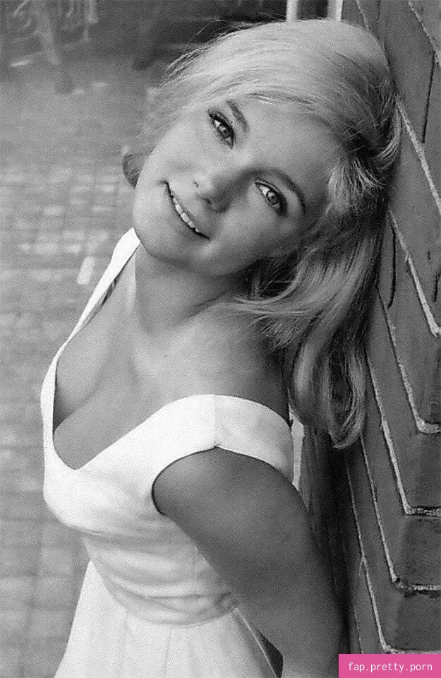 Vintage Starlets - Photo #78