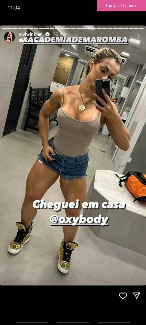 Vivi Winkler - Photo #36