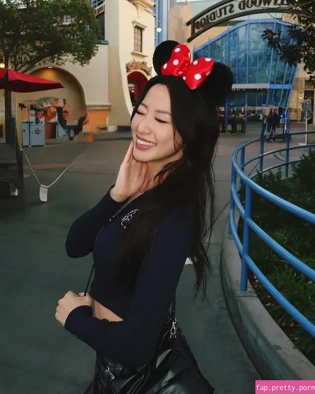 Winnie Chang - Photo #43