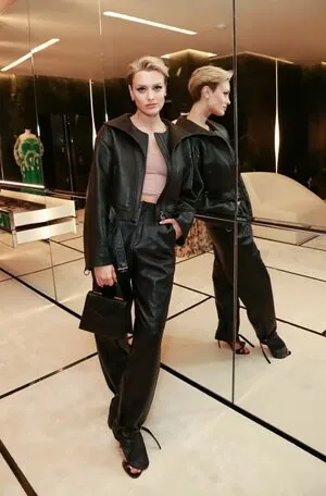 Wallis Day