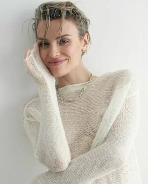 Wallis Day