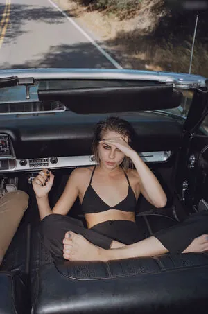 Willa Holland
