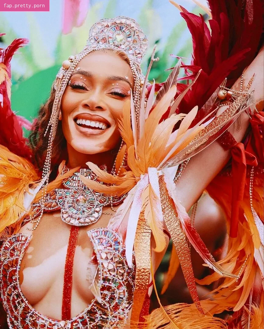 Winnie Harlow - Photo #56