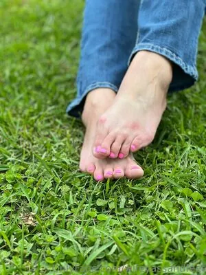 wifeyassandfeet